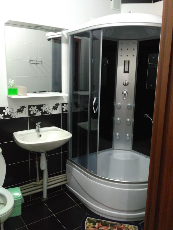 Guest House Orchid Kropyvnytsky Extérieur photo