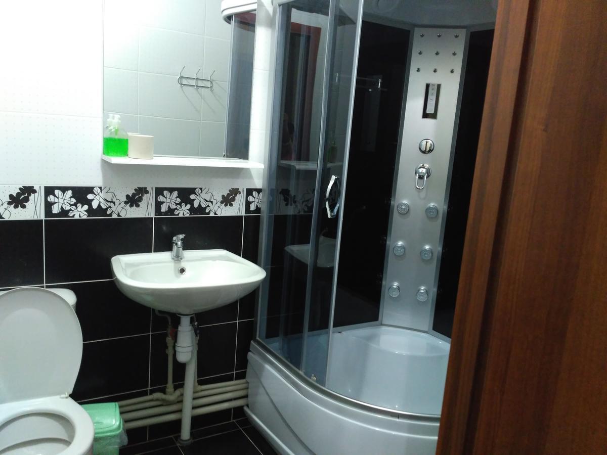 Guest House Orchid Kropyvnytsky Extérieur photo