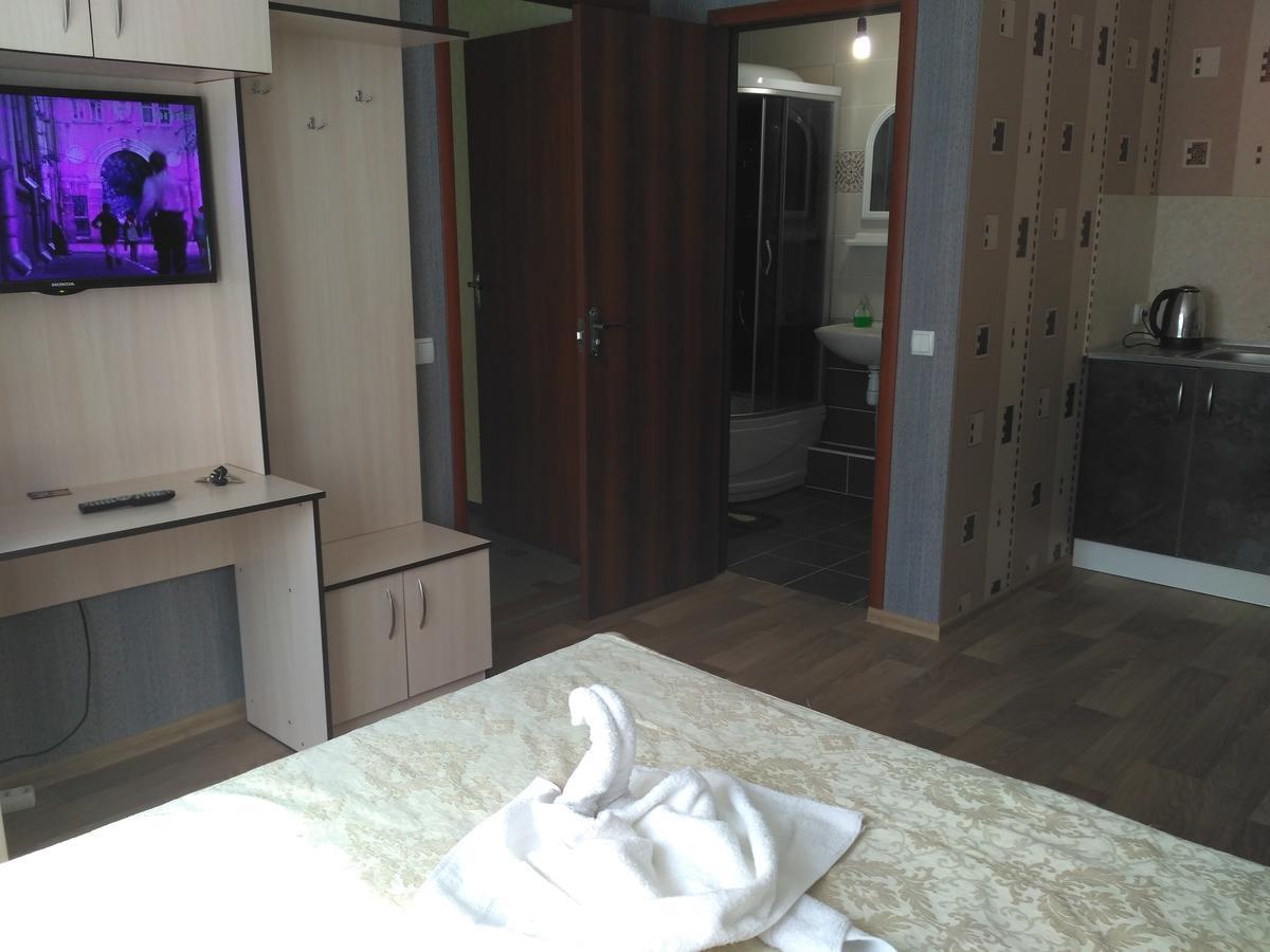 Guest House Orchid Kropyvnytsky Extérieur photo